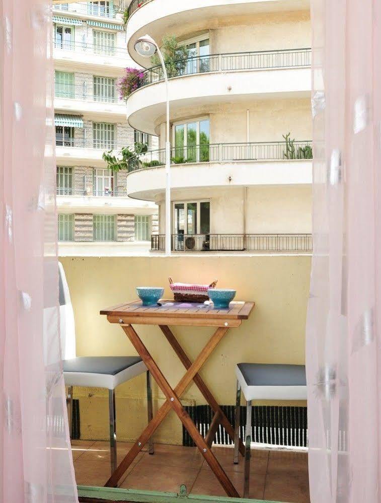 Blue Lagon Five Stars Holiday House Nice Ngoại thất bức ảnh